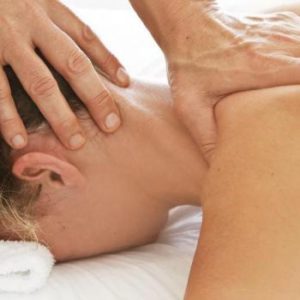 Comment faire un massage du cou