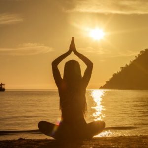 4 positions de yoga pour améliorer la concentration