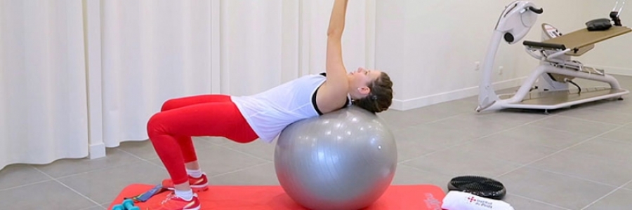 Entraînez vos abdominaux obliques avec cet exercice