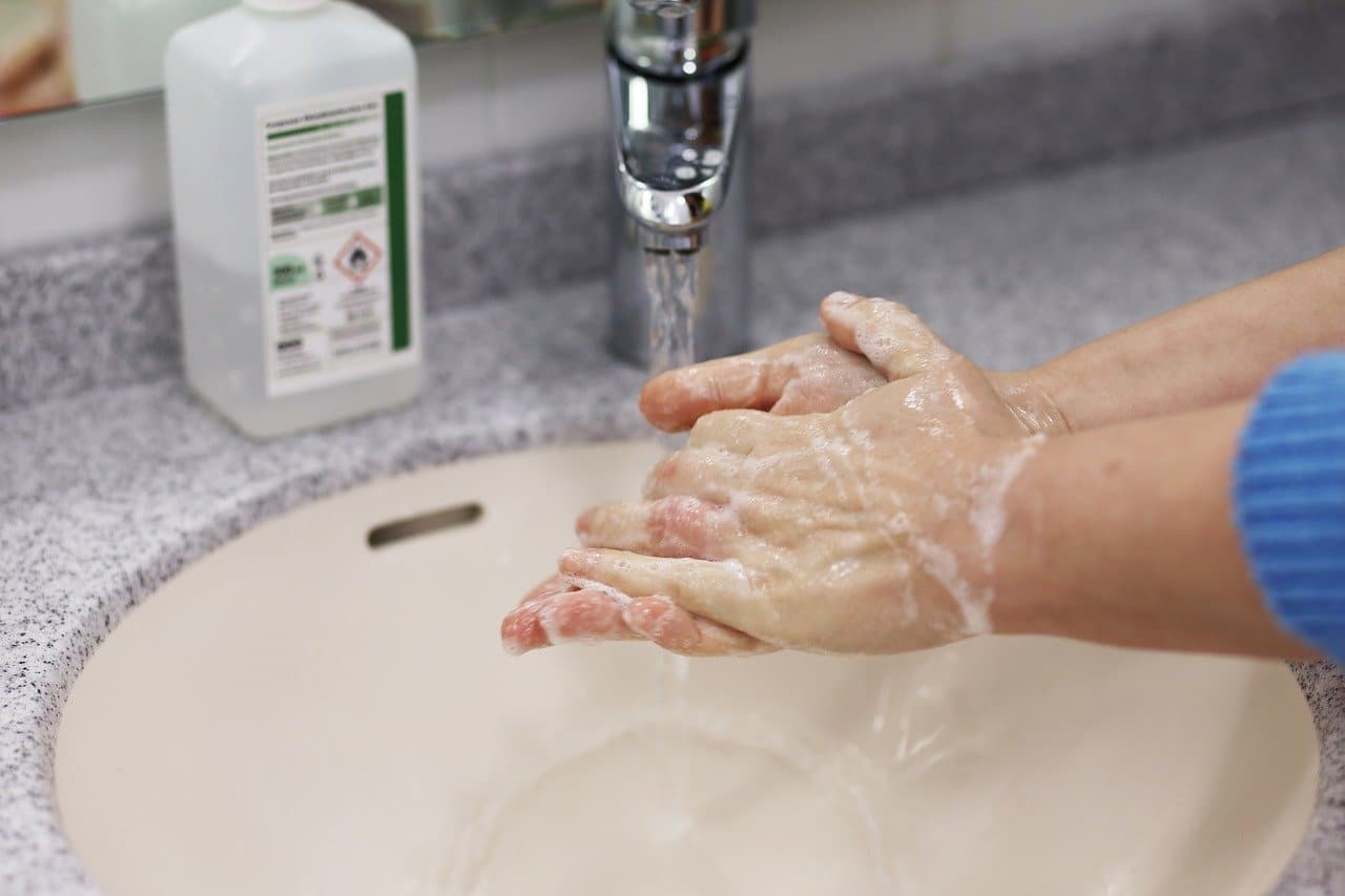 5 façons de réparer la peau après des lavages fréquents des mains