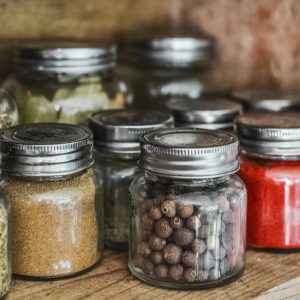 7 épices et herbes pour faciliter la digestion