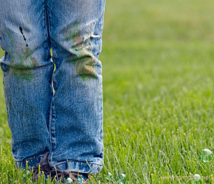 Comment enlever une tache d'herbe sur des jeans
