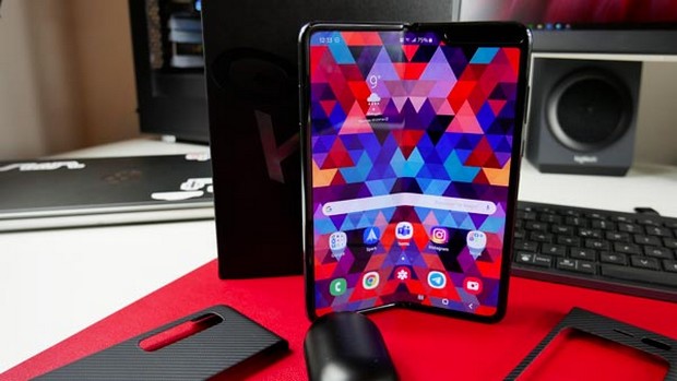 Galaxy Fold Lite 4G: un smartphone pliable moins cher de Samsung