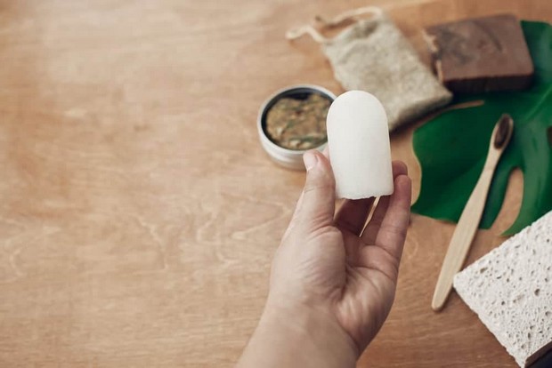 Les déodorants naturels: sont-ils vraiment la solution?