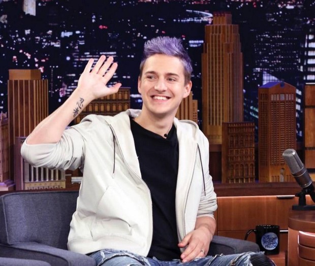 Ninja fait ses débuts sur Youtube avec des chiffres record