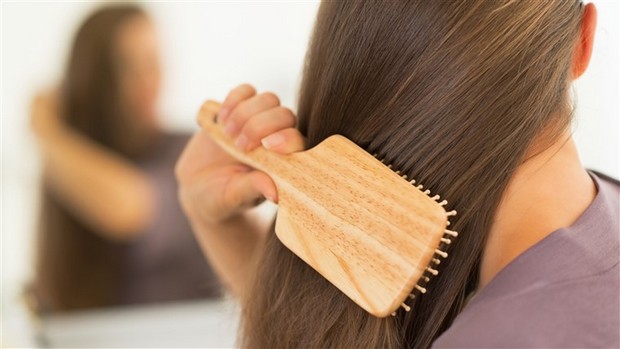 4 Astuces pour démêler vos cheveux facilement - topactualites.com