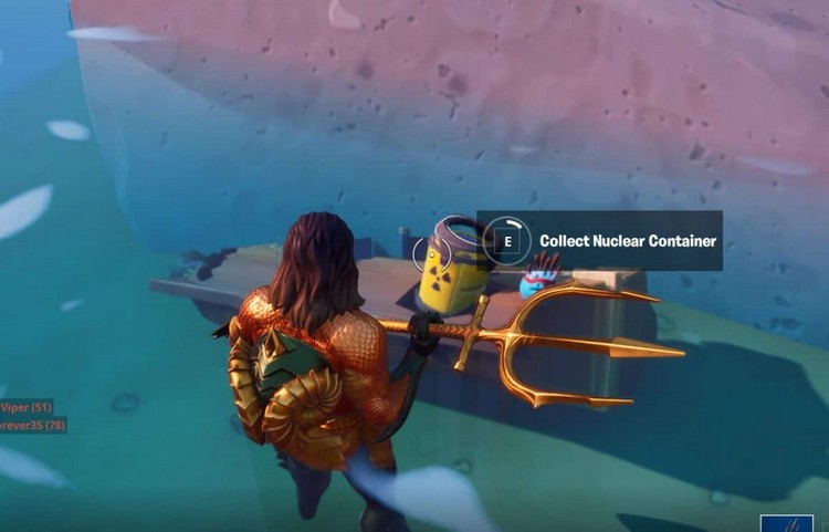 récupérer le conteneur nucléaire dans l'eau