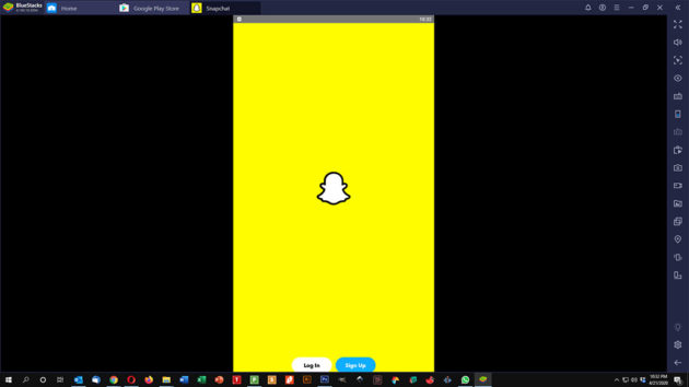 Application Snapchat fonctionnant sur l'interface Bluestacks.