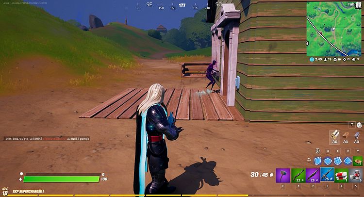 Exemple d'un ombre : forme humaine violette située devant la porte