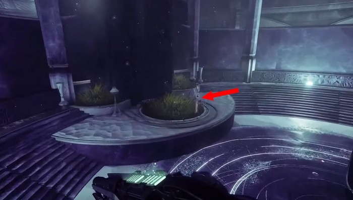 Statue du couloir latéral du Héraut