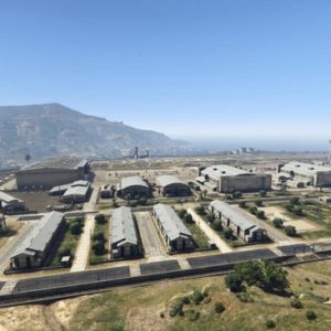 Fort Zancudo se trouve à l'ouest de la carte de GTA 5
