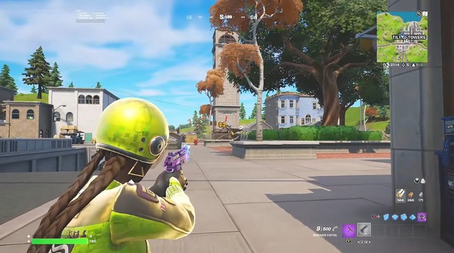 Toucher le char d'assaut d'un adversaire avec un pistolet en étant accroupi