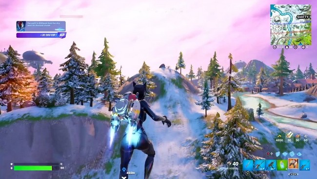voyager dans les airs avec un réacteur dorsal dans Fortnite