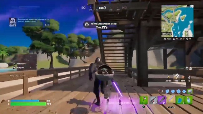Survivre aux phases de la tempête en portant un sabre laser dans Fortnite