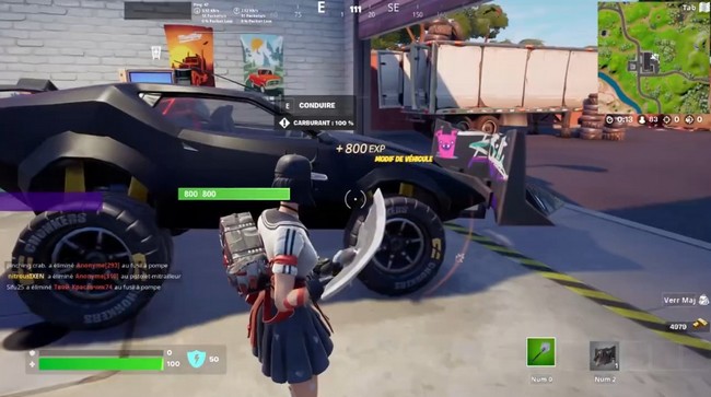 Modifier une Whiplash avec des pneus tout terrain et un chasse pierre fortnite