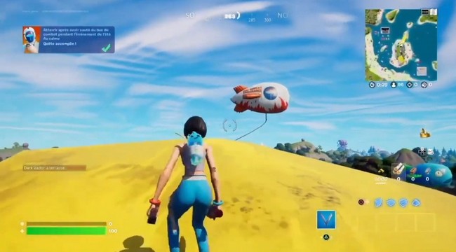 atterrir après avoir sauté du bus de combat pendant l'événement de l'été Au calme