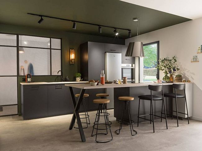 Aménagement cuisine rangements armoires placards