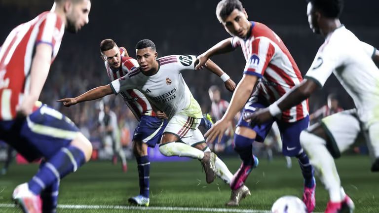 Mbappé et Vinicius en phase offensive dans FC 27